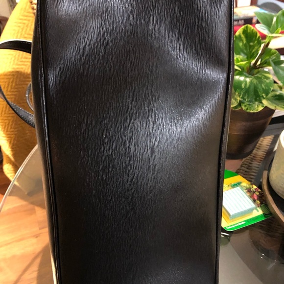 Lauren Ralph Lauren Tote - Picture 4 of 10